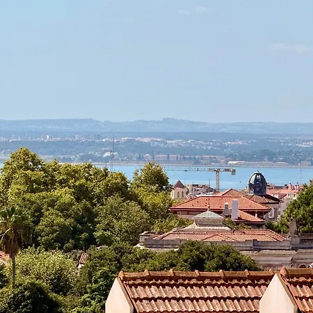 Sunny With Amazing View Apartment Lisbon