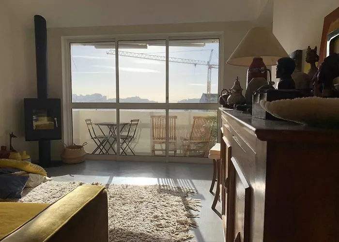 Sunny With Amazing View Apartamento